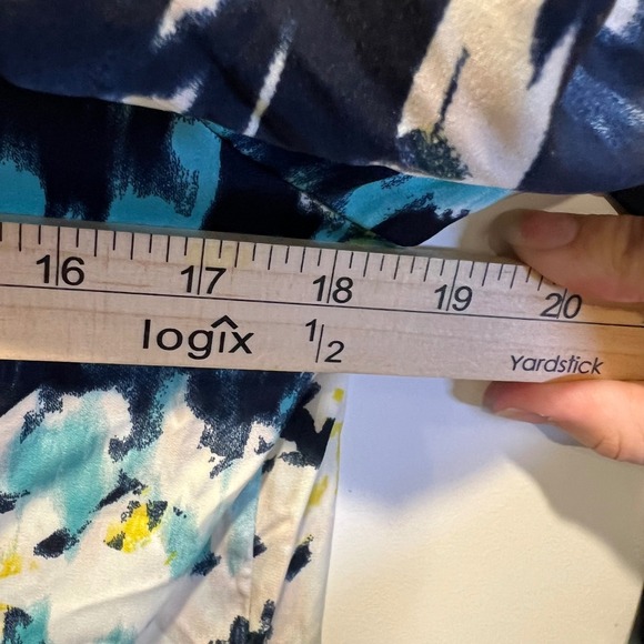 Banana Republic Abstract Floral Blouse V Neck Ruched Long Sleeve‎ M NWT - Picture 8 of 9